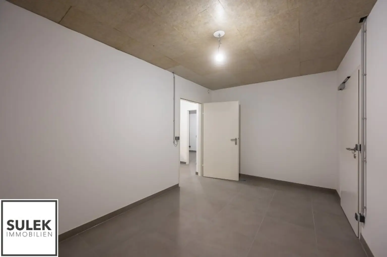 ERSTBEZUG-Townhouse: Exklusives 4-Zimmer-Townhouse mit 2 Terrassen & Tiefgaragen-Option - ab sofort