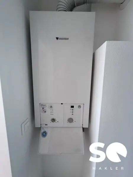 # SQ - HELLE, RUHIGE 2 ZIMMER DG-WOHNUNG INKL. TERRASSE - NÄHE RIVERSIDE - 1230 WIEN - TAG DER OFFENEN TÜR: 31.10.2025 14:00-17:00