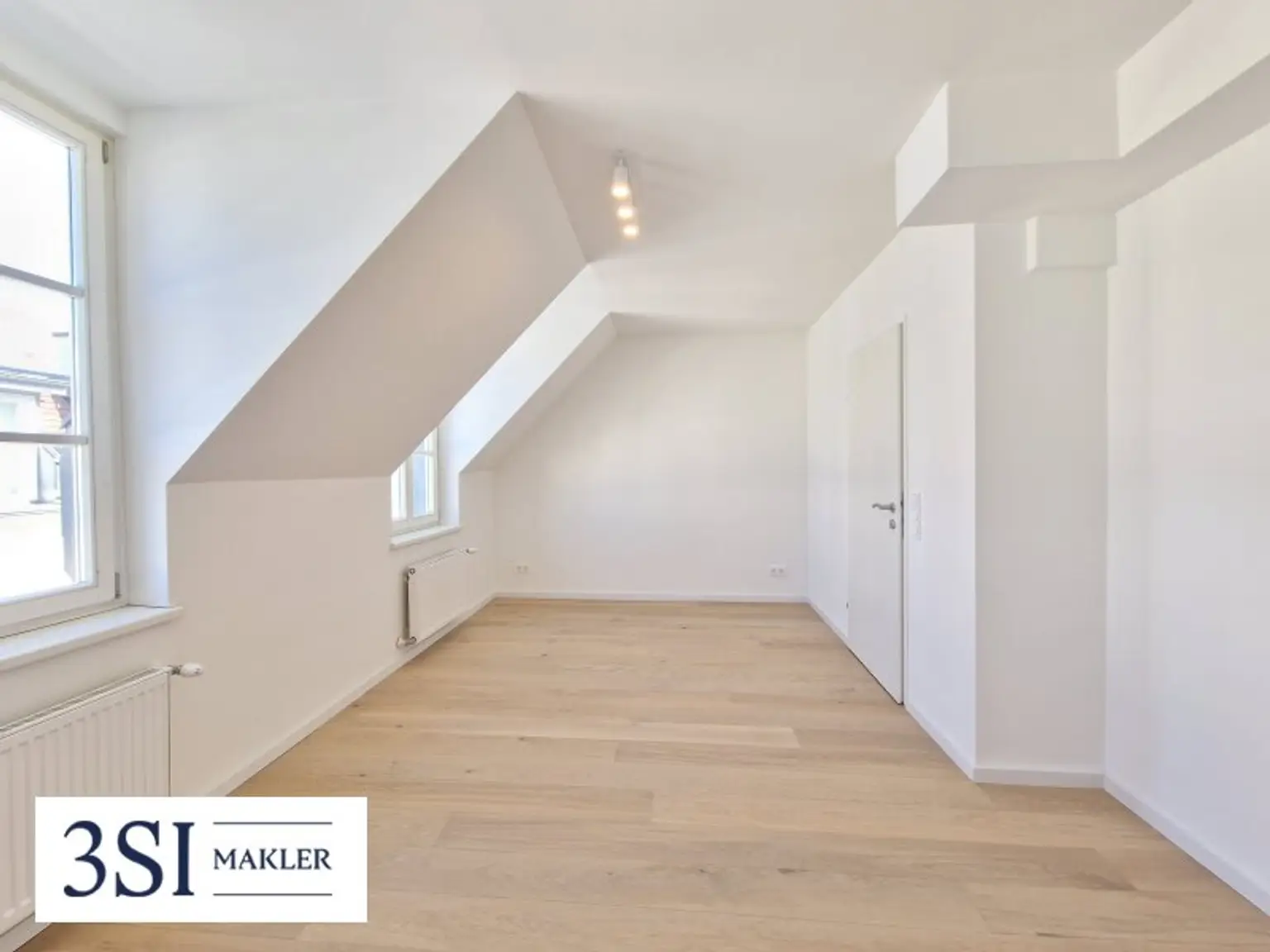 Traumhafte Dachgeschoss-Maisonnette nähe Schlossquadrat!