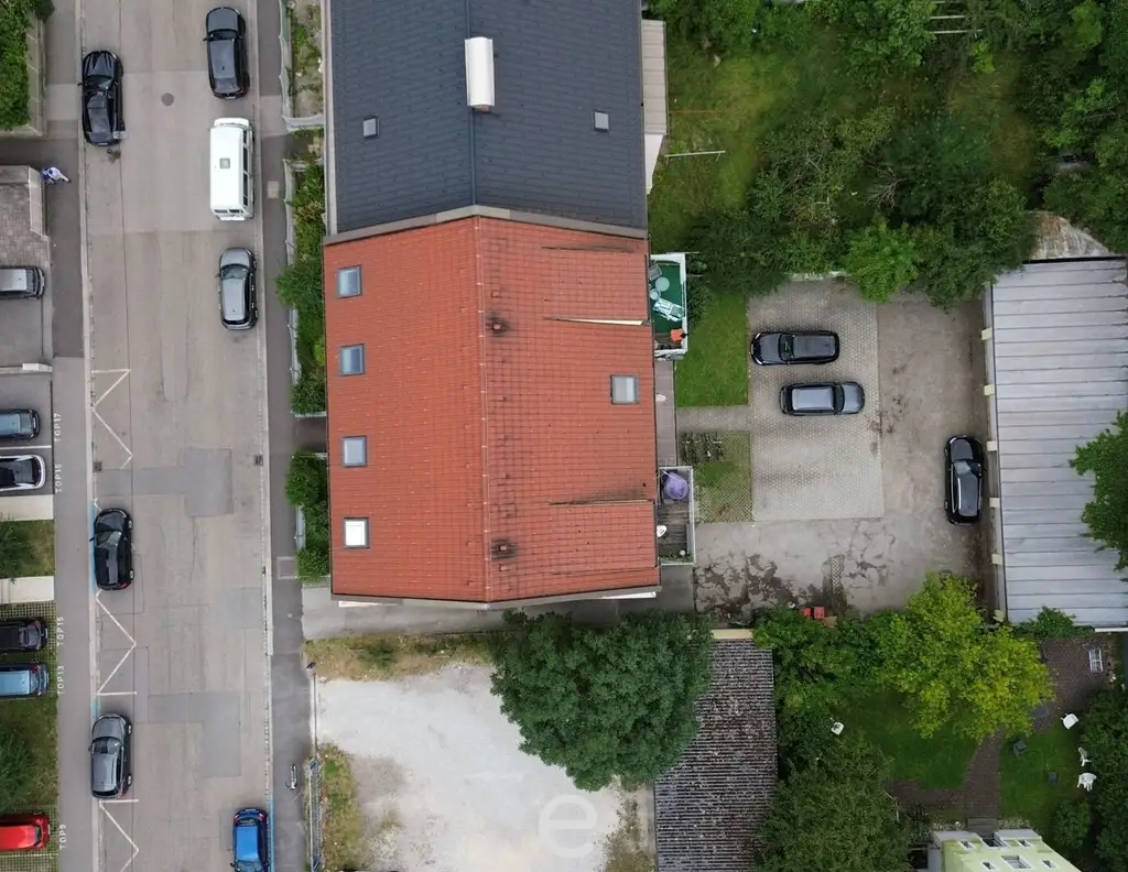 Altbau-Dachgeschosswohnung TOP 7, befristet vermietet!