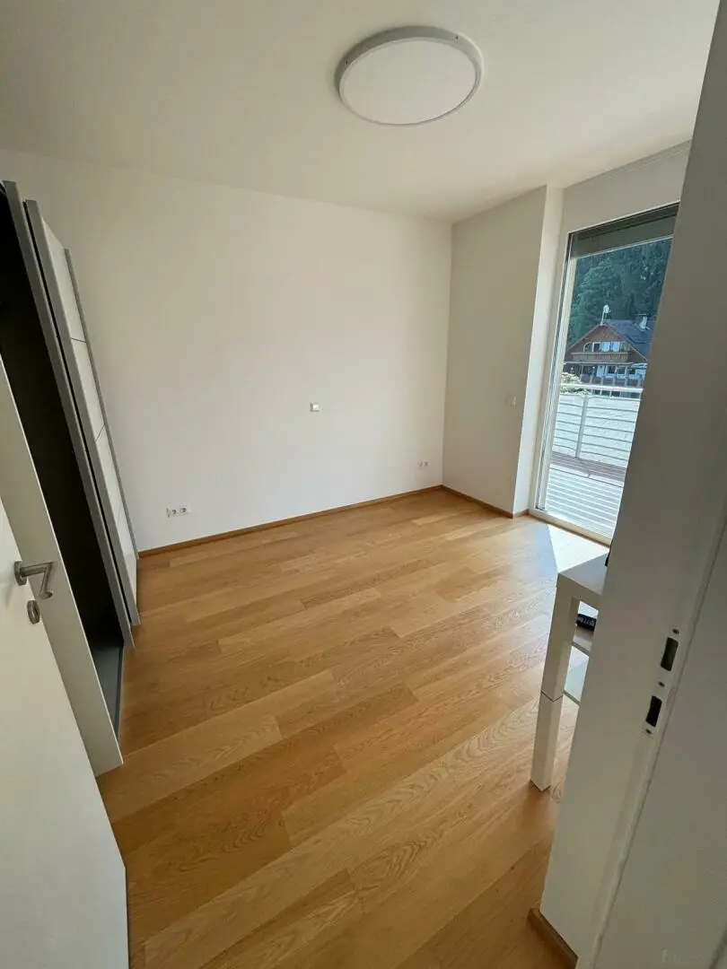 Schiefling - Penthouse Wohnung mit Seeblick und Privatstrand am Wörthersee