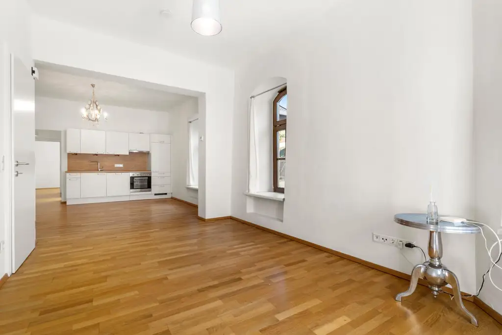 Charmanter Altbau, moderner Komfort - barrierefreie Wohnung im Herzen von Millstatt