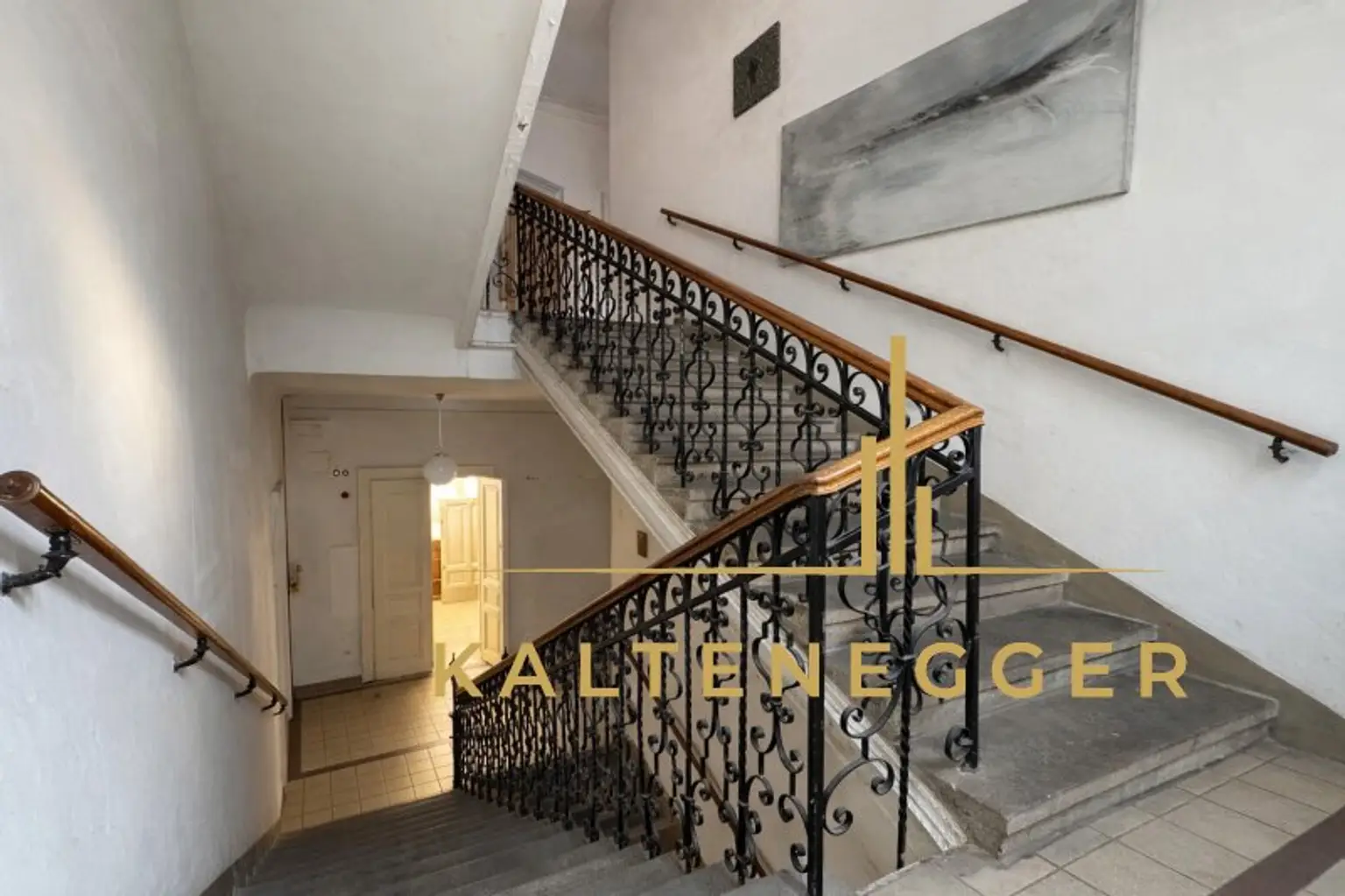 Herrschaftliche Cottage Villa in prominentester Lage mit hohem Entwicklungspotenzial