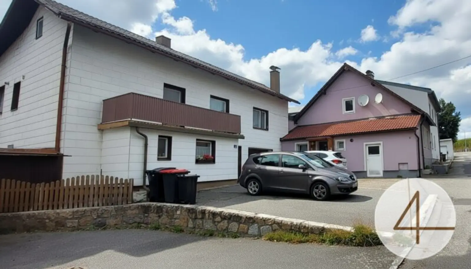 Doppeltes Glück - zwei Häuser zu einem Preis!