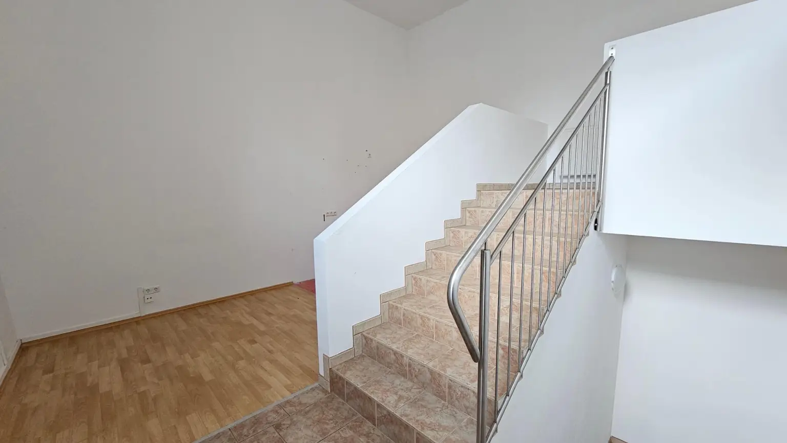 20260311_145458_resized