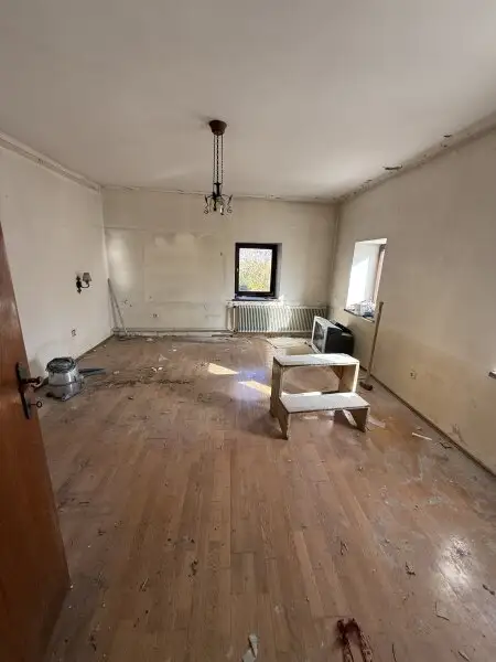 Wohnhaus nähe Warmbad/Villach: 200m² mit Balkon, Terrasse & Garagen!