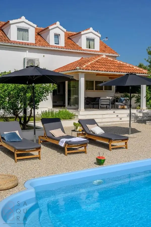 Stilvolles Haus in Milna – Mediterranes Lebensgefühl mit Investitionspotenzial