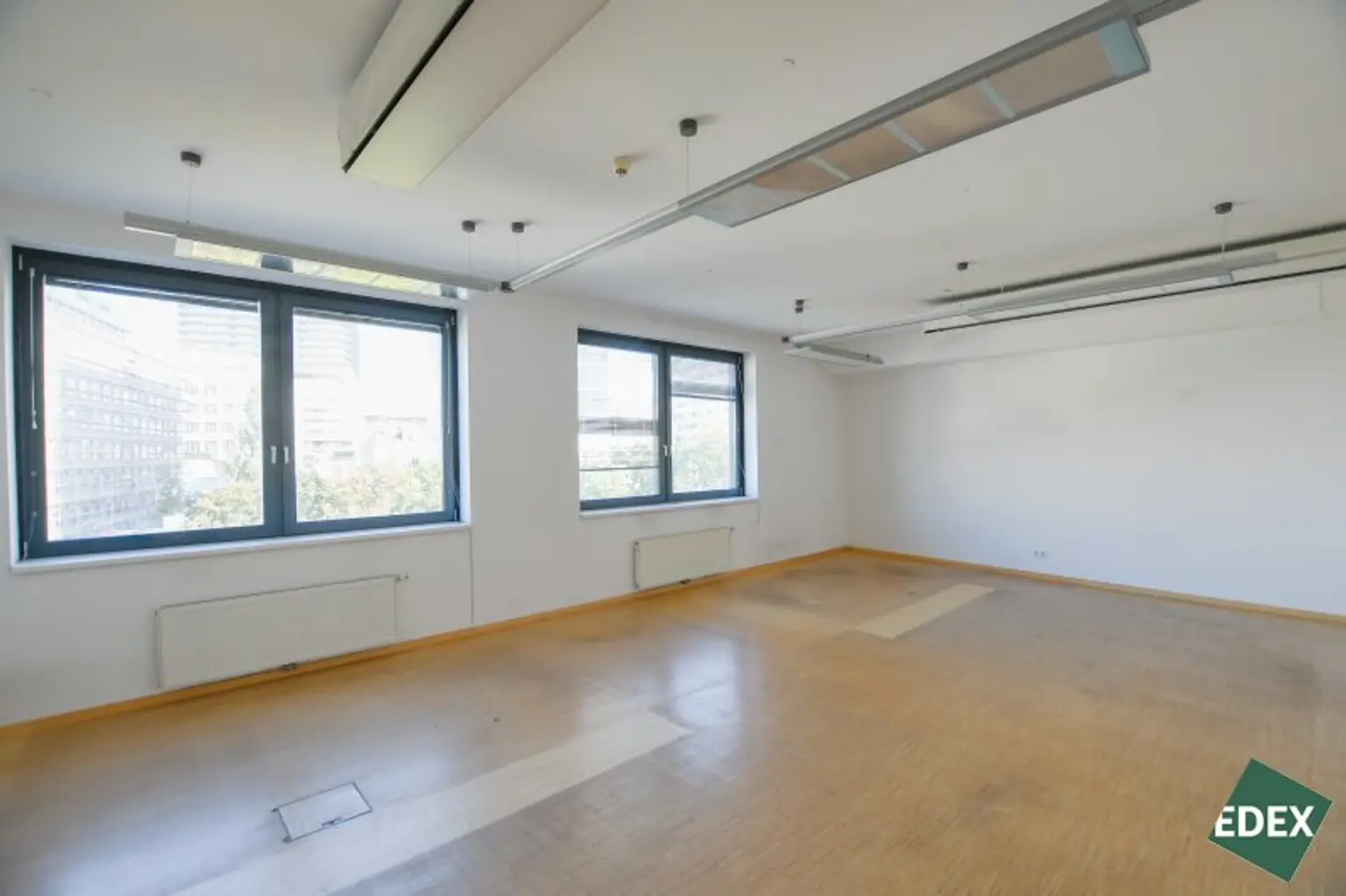 Vienna Competence Center - modernes Büro samt Freifläche