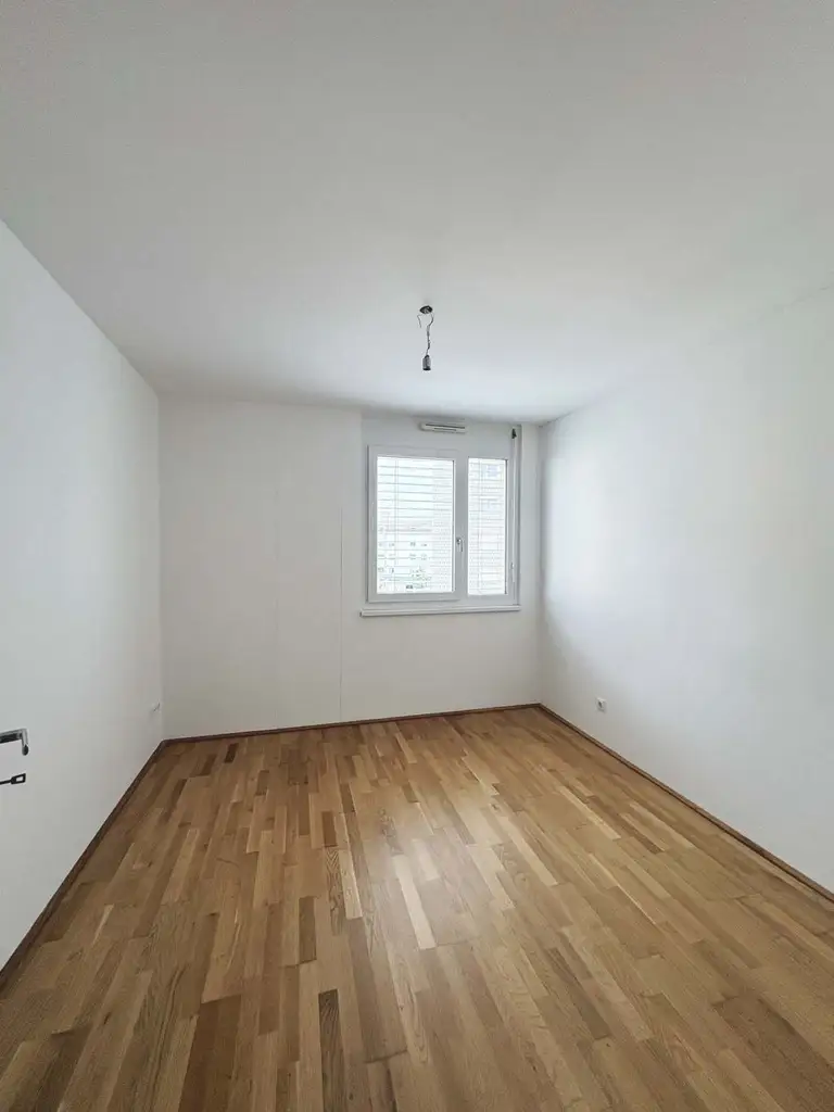 Q11 Leben in Simmering - 
Lichtdurchflutete Balkonwohnung mit 4 Zimmern und Deckenkühlung!