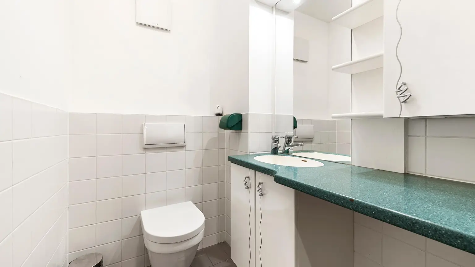 Moderne 4-Zimmer-Wohnung mit Grünblick & 2 Balkonen in Top Lage im 7. Bezirk!