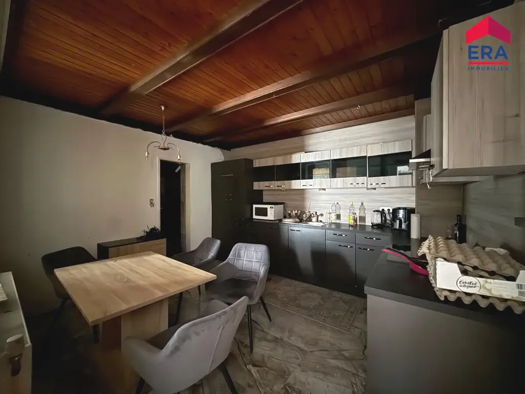NEU: Einfamilienhaus mit 909 m² Grundstück – ideal für Handwerker und Selbermacher
