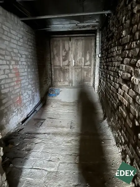 Große Werkstätte im 15. Bezirk