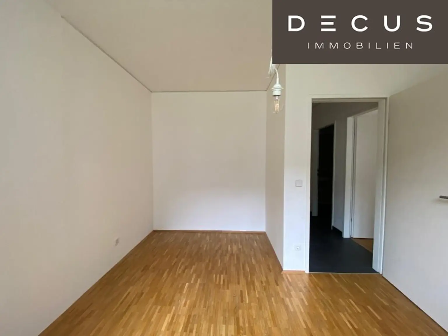 | ERDGESCHOSSWOHNUNG MIT TERRASSE | NÄHE HAUPTBAHNHOF