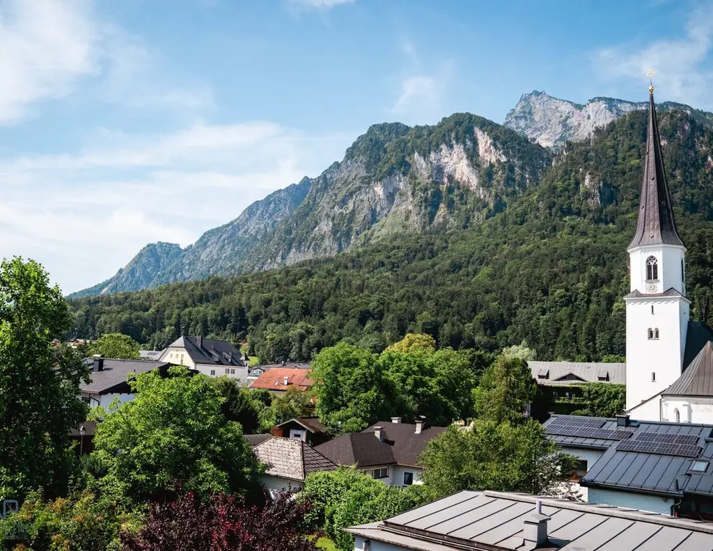 Helle 3-Zimmer-Dachgeschosswohnung mit Bergblick und Wintergarten in ruhiger Lage von Grödig