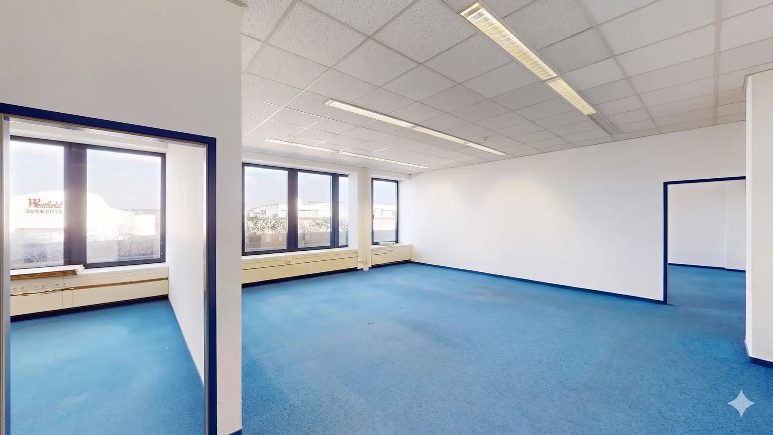 Lichtdurchflutetes Büro mit 6 Zimmern