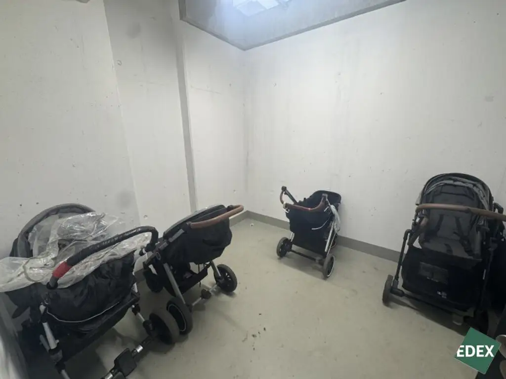 Ab sofort: Moderne 2-Zimmer-Wohnung mit Balkon nahe U1 Rennbahnweg