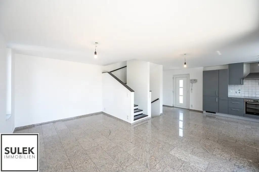Einfamilienhaus in absoluter Traumlage am Schafberg // Dachterrasse mit Weitblick über die Stadt!