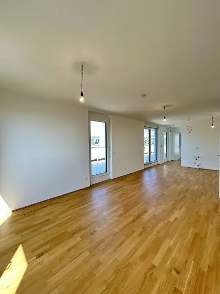 Traumhafte Dachgeschosswohnung in 1230 Wien – Erstbezug mit Balkon und Terrassen!