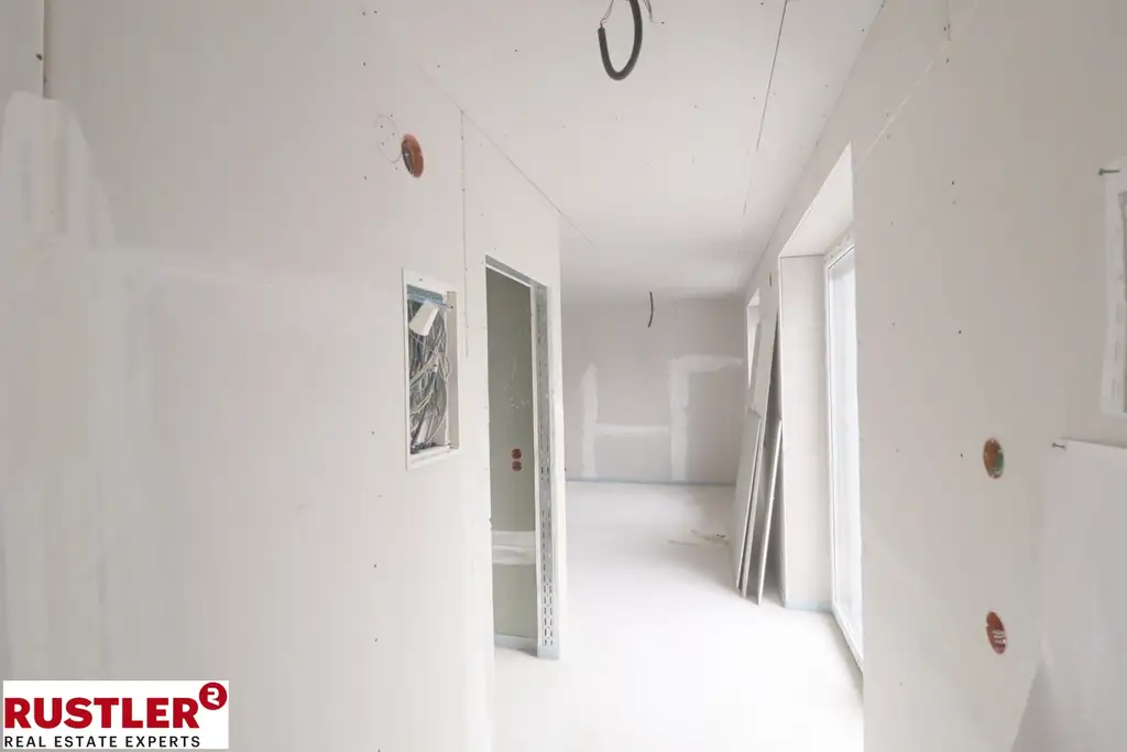 Dachgeschoss-Wohntraum - 3-Zimmer mit Balkon -  Nähe Kutschkermarkt