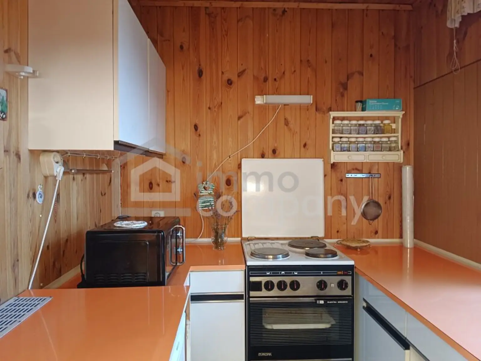 Keines Haus mit großem Garten - Nur einen Steinwurf vom Wasser entfernt