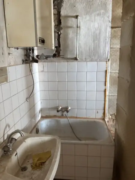 = PREISKNALLER =  Güssing !! Renovierungsobjekt in Zentrumslage mit ca. 430 m2 Eigengrund !!!