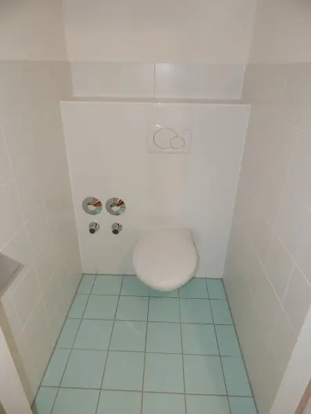 "PROVISIONSFREI" Helle und ruhige Terrassenwohnung mit Tiefgaragenplatz