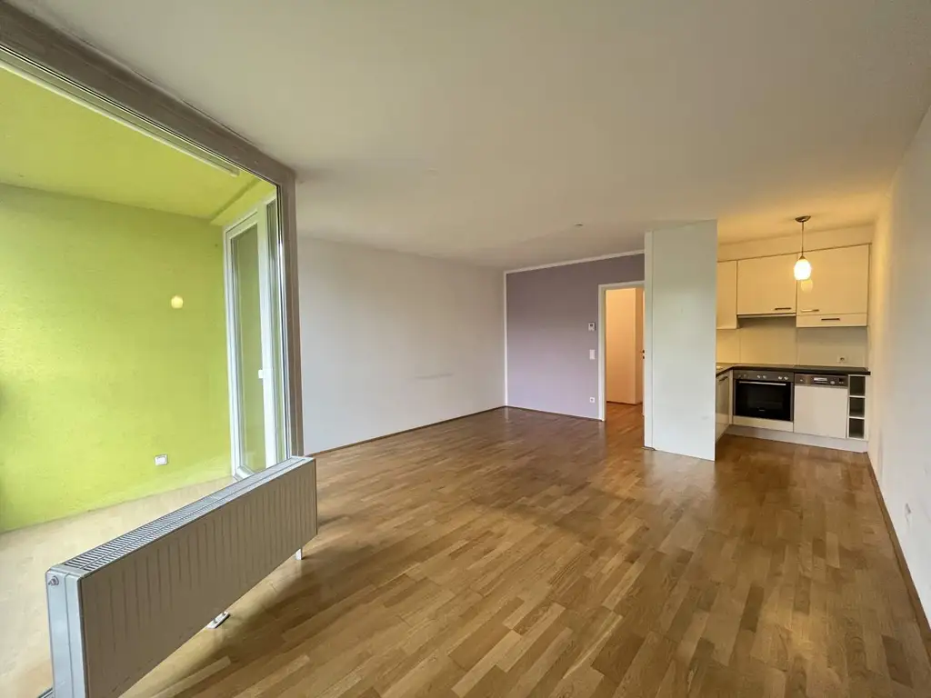 Hervorragend geschnittene 2-Zimmer-Wohnung mit Wintergarten!