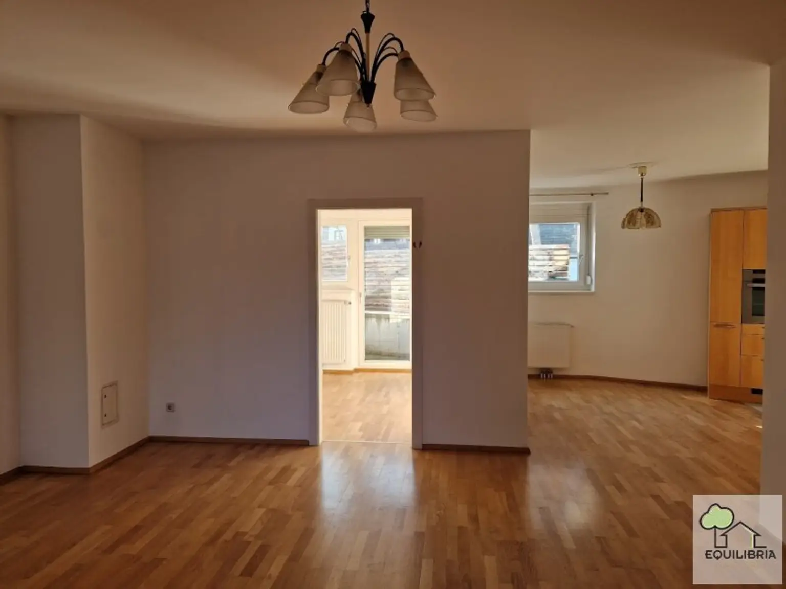 Zentrale Lage Klosterneuburg und barrierefrei - 4-Zimmer-Wohnung mit Garten und Terrasse