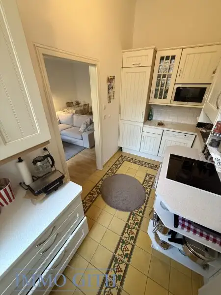 HELL, GEMÜTLICH & GUT VERMIETET – GEPFLEGTE 2-ZIMMER-WOHNUNG MIT BALKON IN SIMMERING ZU KAUFEN!