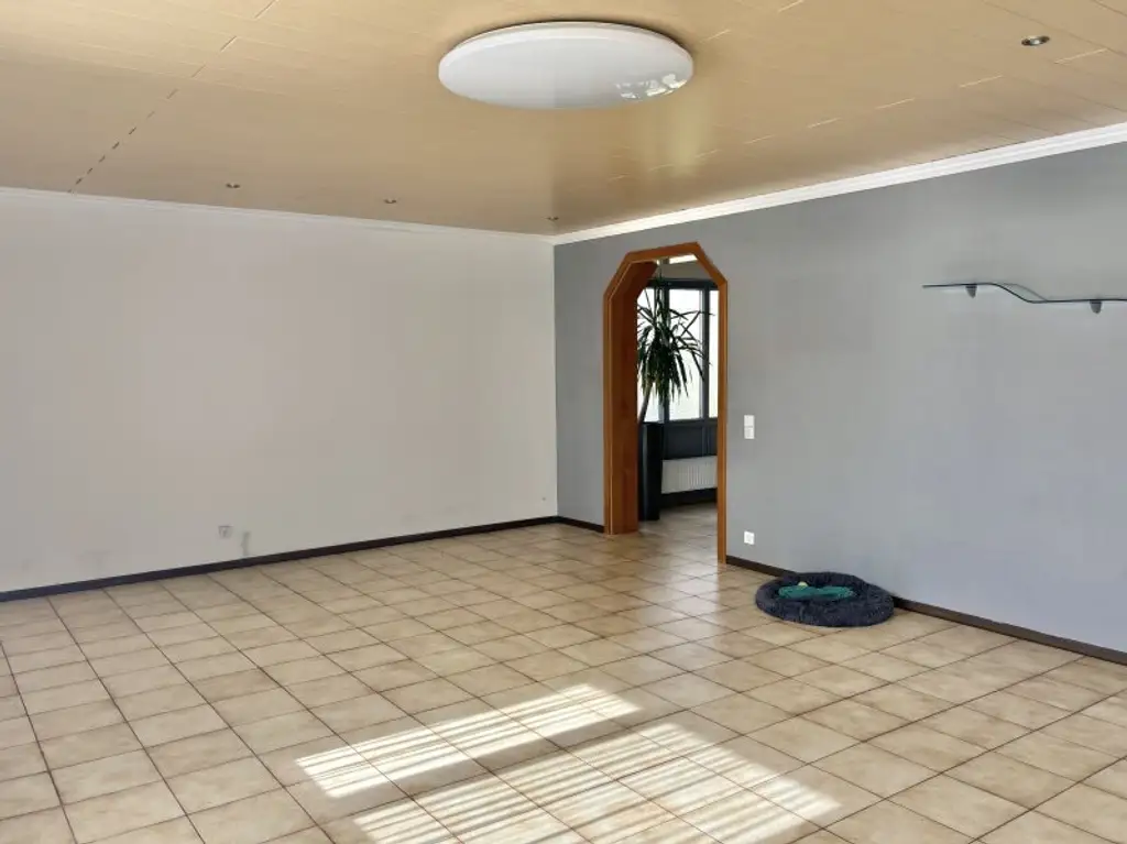 ** FAMILYS BEST **   Reinersdorf !! Bungalow mit ca. 122 m2 Wfl. in ruhiger, idyllischer Ortsrandlage mit ca. 1.200 m2 Eigengrund !!