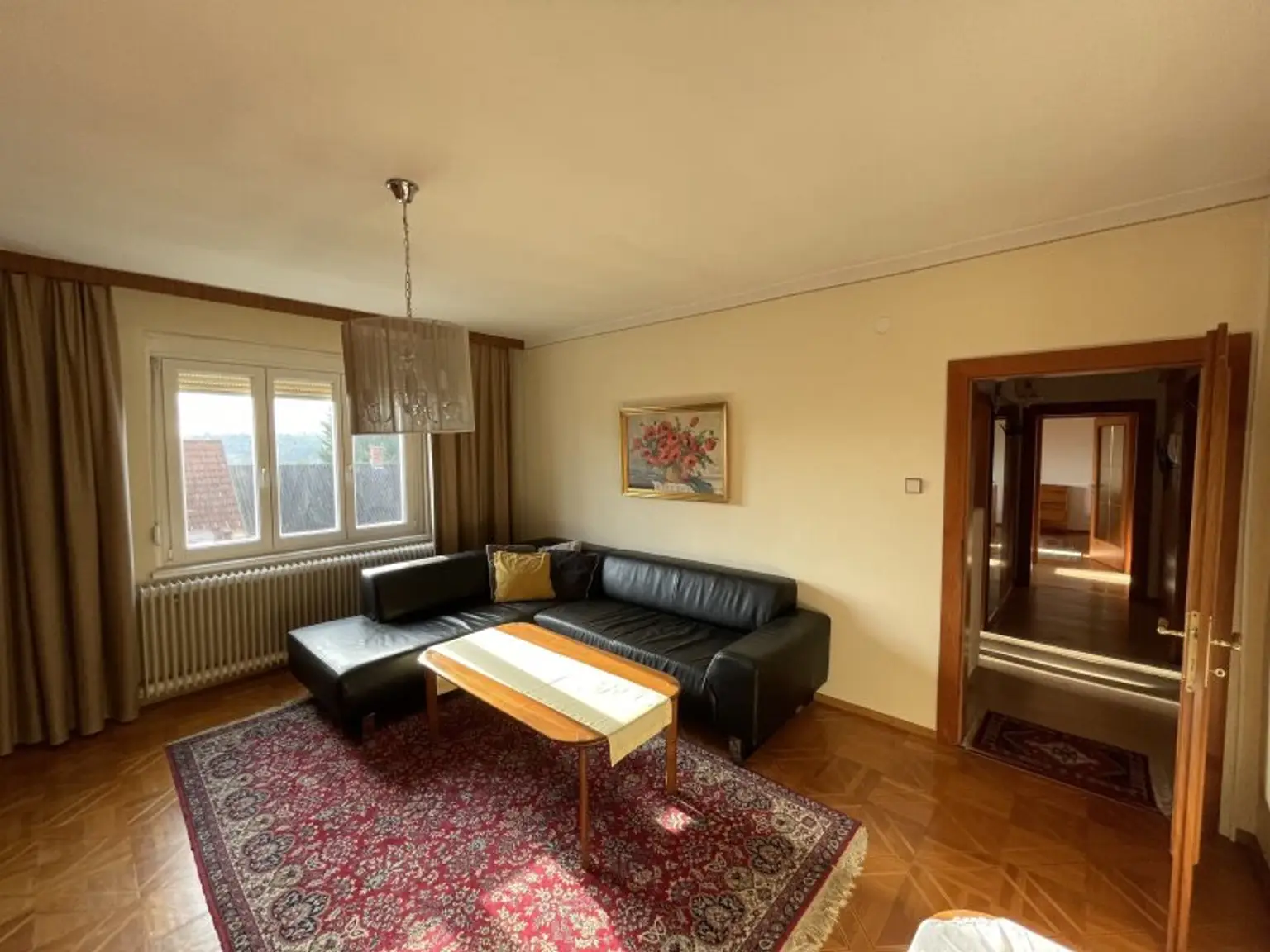 GROSSZÜGIGES ANWESEN MIT WOHNHAUS -- WUNDERSCHÖNER INNENHOF UND GROSSER GARTEN -- 1.315 m²!