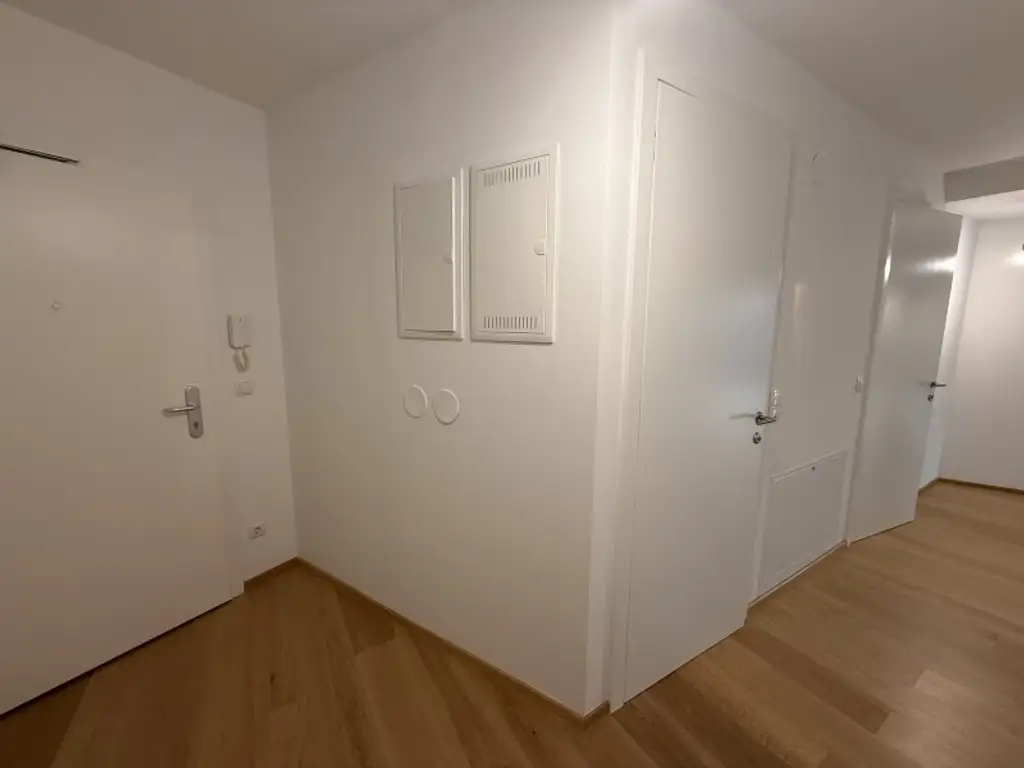 Traumhafte DG-Wohnung in 1020 Wien: 4 Zimmer, vollsaniert, Loggia & Luxusausstattung!
