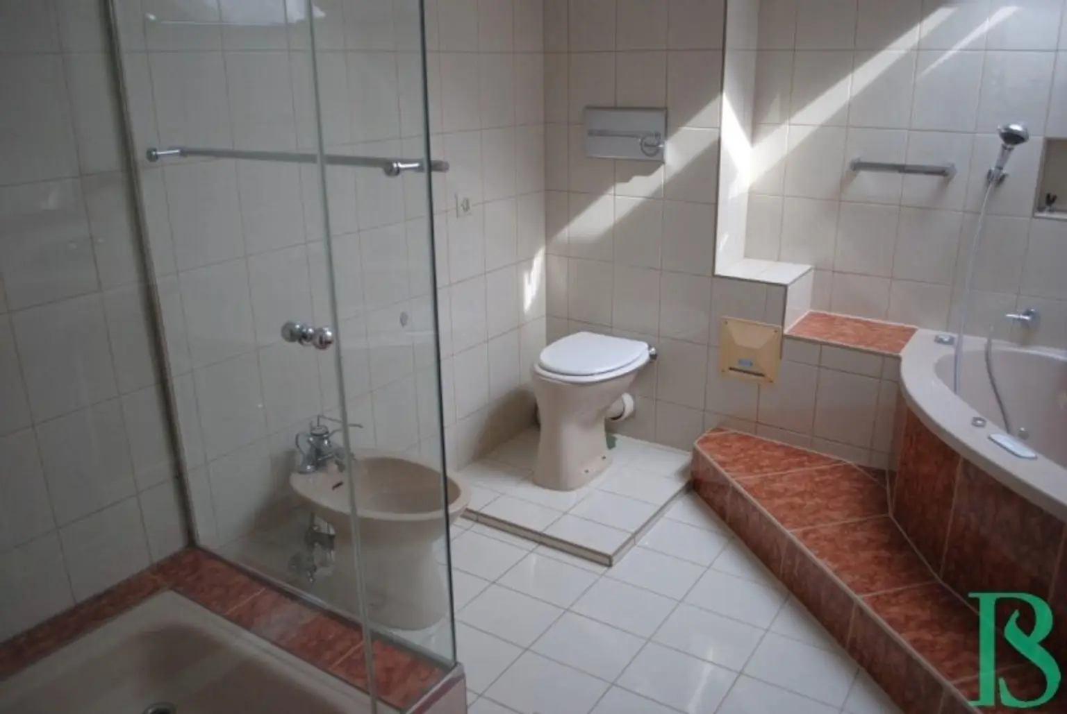 Bad / Dusche
