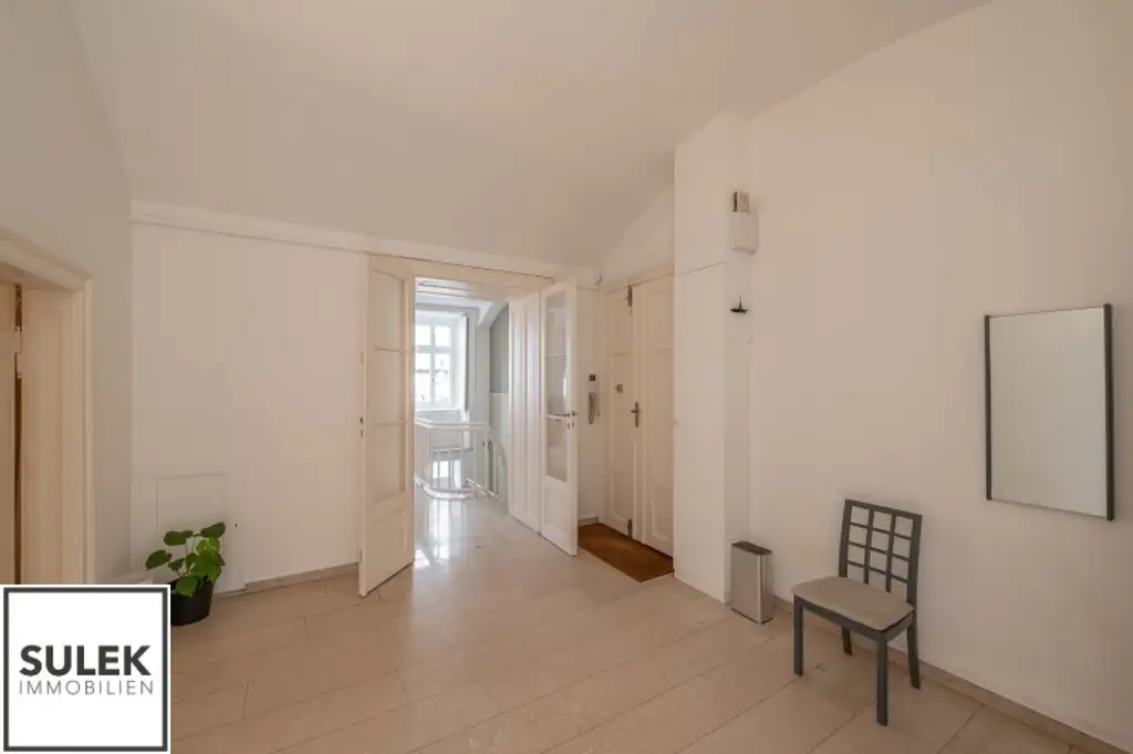 Ihr neuer Bürostandort am Stadtpark! Altbau mit großen Kellerräumlichkeiten - sofort beziehbar!