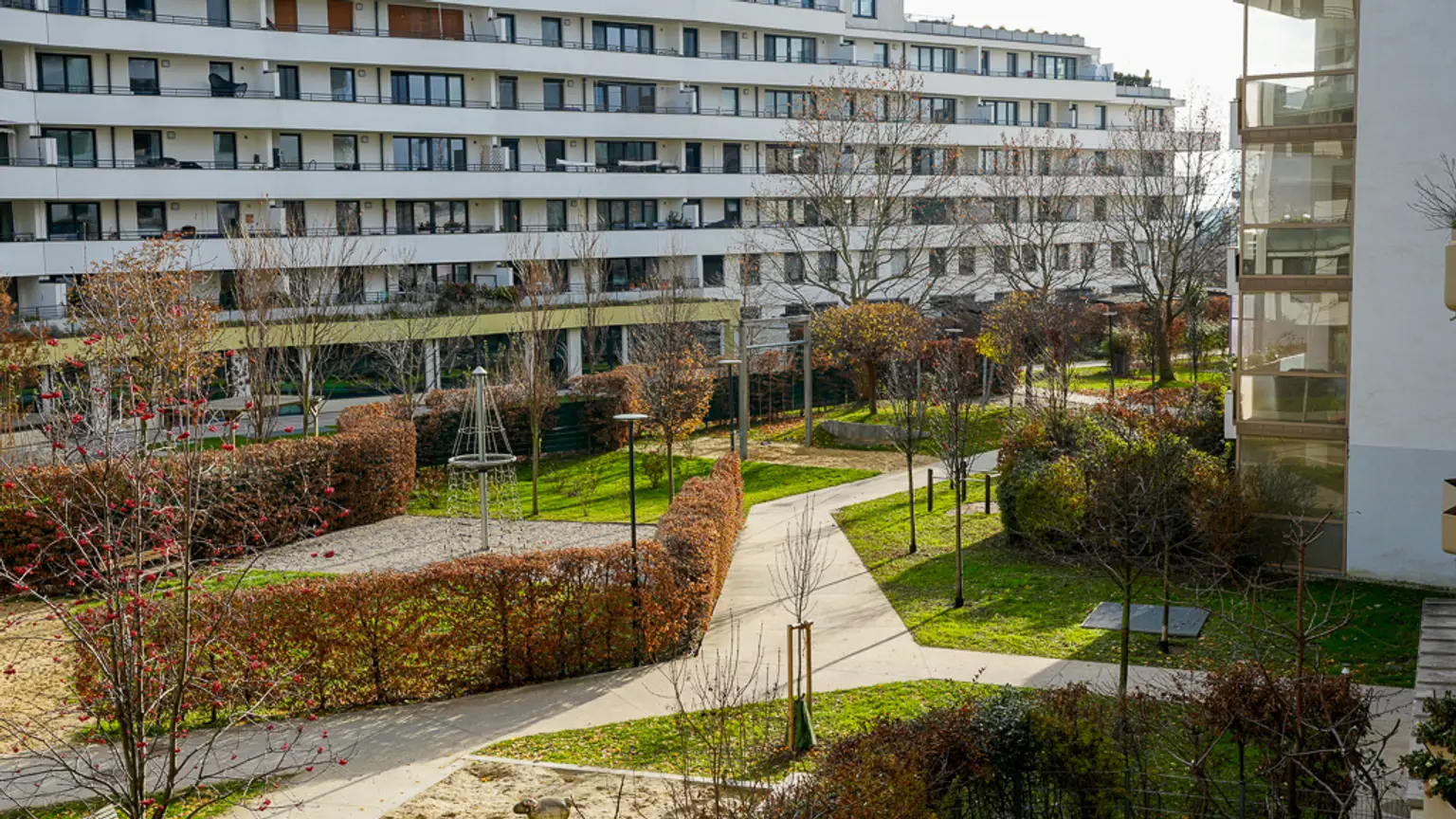 Exklusive 3-Zimmer-Wohnung mit Loggia, Garage & Top-Infrastruktur im 12. Bezirk