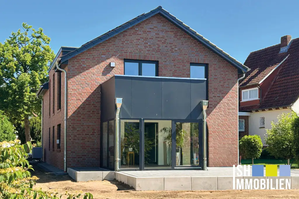 Buxtehude-Zentrum: Neubauwohnung im DG mit 3 Zimmern und individueller Innenraumgestaltung