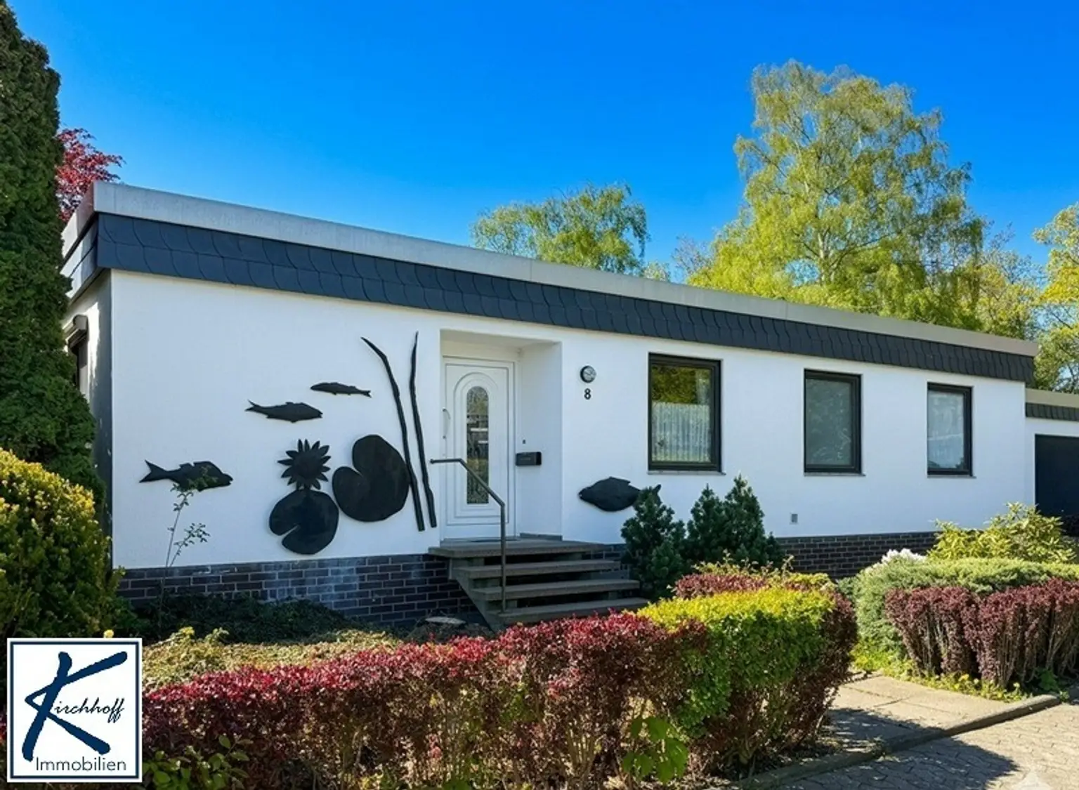 Wohnen auf einer Ebene in Goslar – Bungalow auf einem Erbbaugrundstück mit Garten, Garage und Modernisierungspotenzial