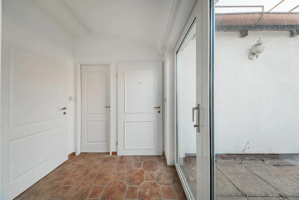 Kompakt & komfortabel – charmante Dachgeschoßwohnung mit Sonnenterrasse!