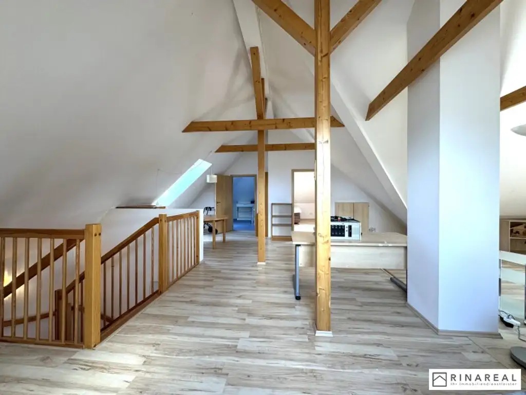 MOLLRAM - Einfamilienhaus mit ca. 1.268 m² Eigengrund | Baujahr 2009 | Sauna & Whirlpool | Luftwärmepumpe, PV-Anlage, Klimaanlage uvm.
