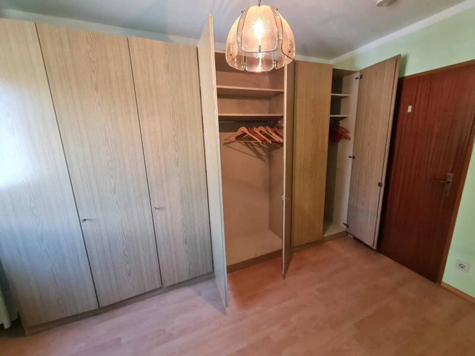 Tolle 4-Zimmer-Wohnung in Toplage von Feldkirchen – mit Loggia und eigener Garage