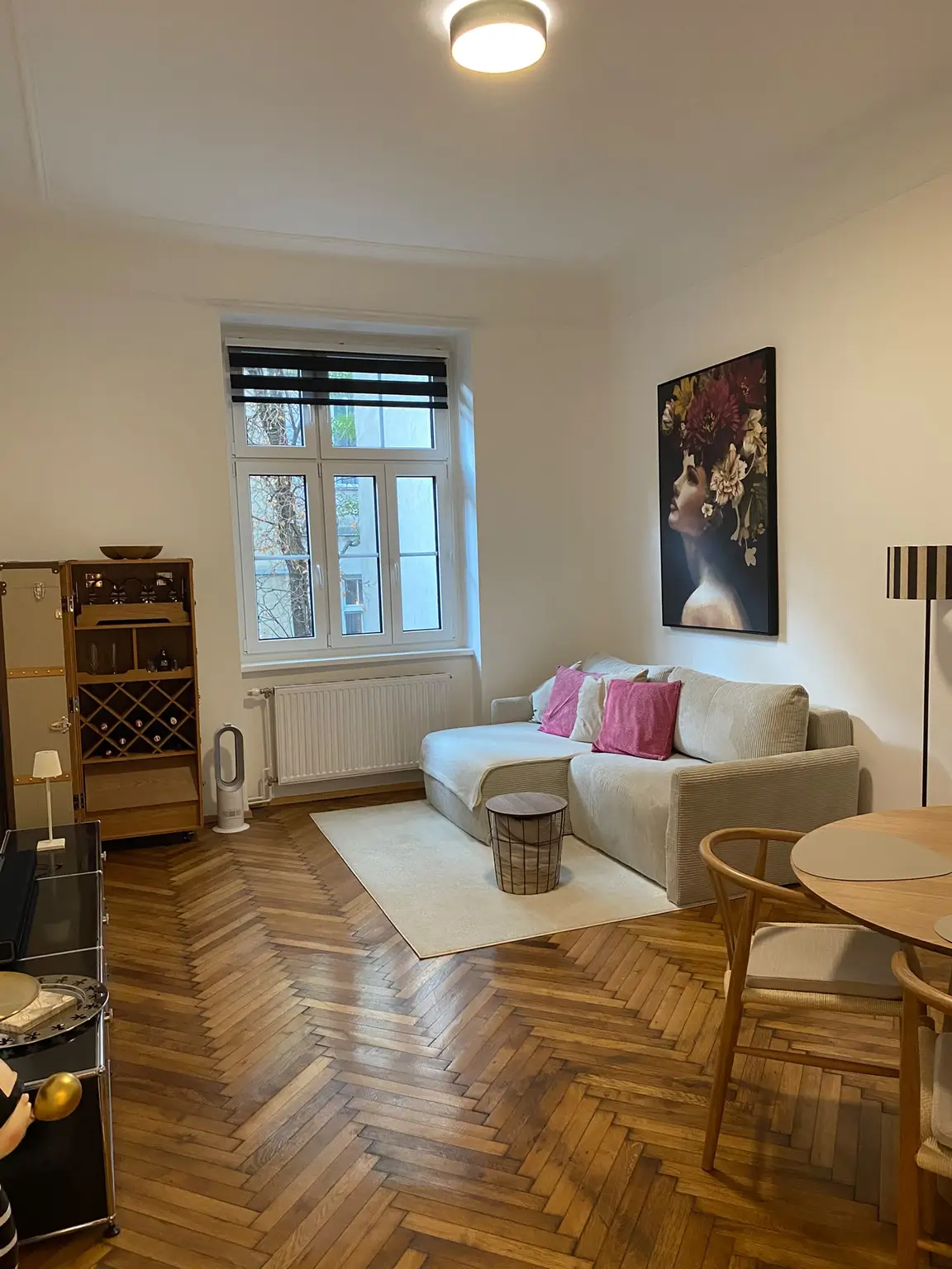 Charmante 2-Zimmer-Altbauwohnung in absoluter Ruhelage - ost-west Ausrichtung - 3 Gehminuten zum Schloss Belvedere