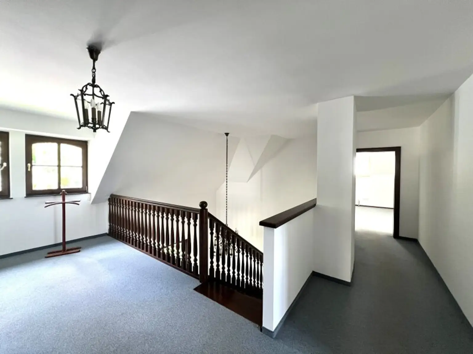 Rarität (!) Großzügige Villa in Badener Bestlage am Mitterberg mit prächtigem Garten - zentrumsnahe (!)