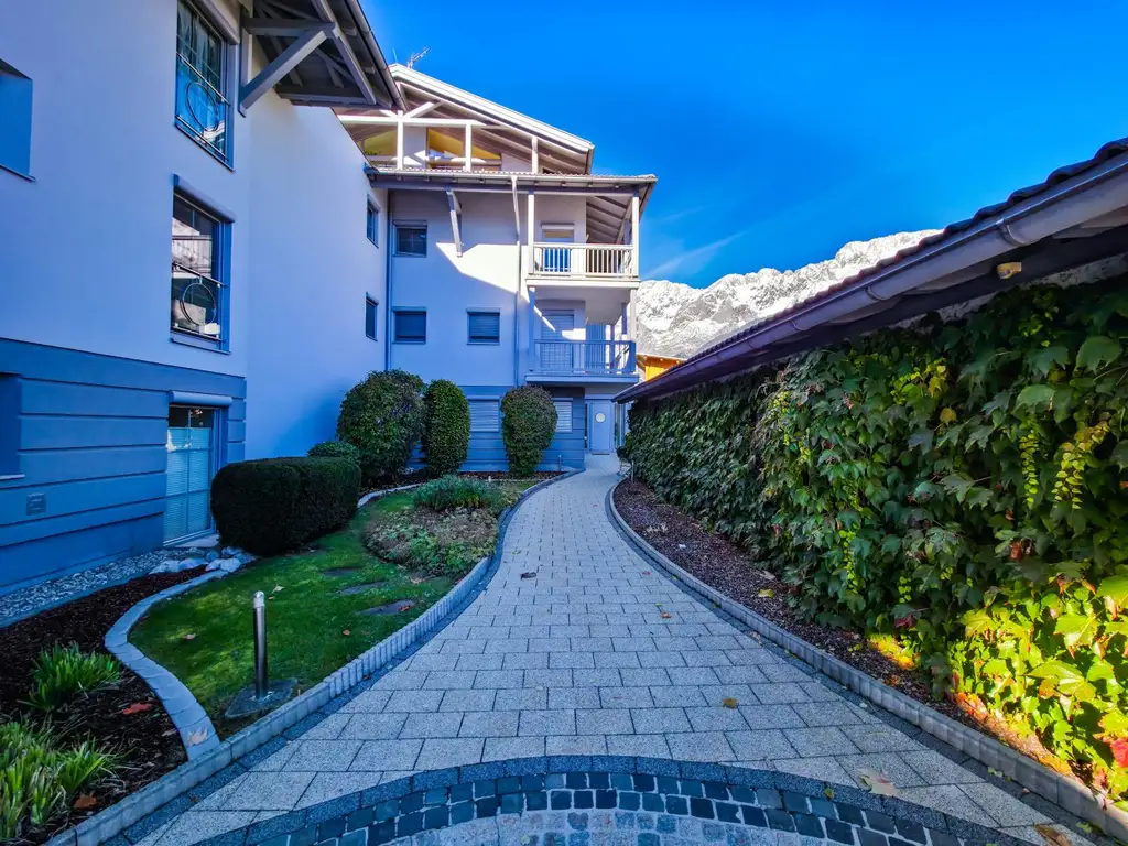 Sonnenplateau – 3-Zimmer-Terrassenwohnung mit Garten in traumhafter Ruhelage!