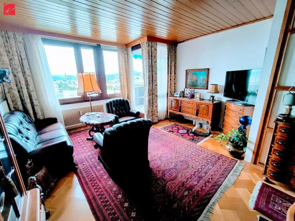 Ruhiger Maisonette-Wohntraum mit Panoramablick
