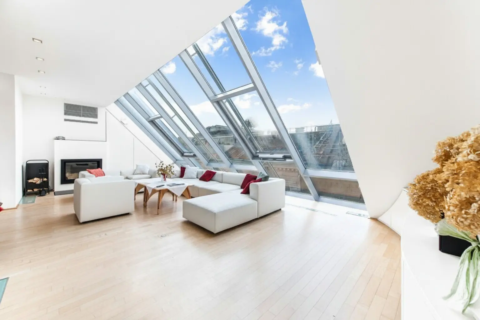 Exklusives Penthouse mit Dachgarten und Karlskirchenblick in Bestlage des 4. Wiener Gemeindebezirks