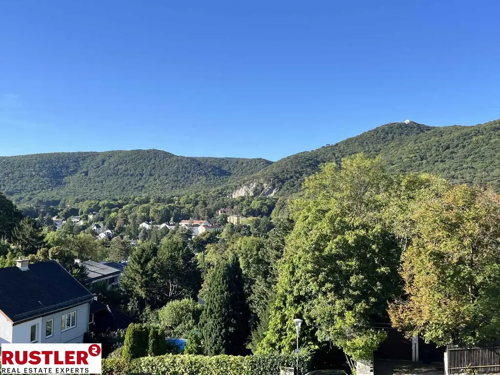 Wohnen zwischen den Schirmföhren mit Blick zum Husarentempel