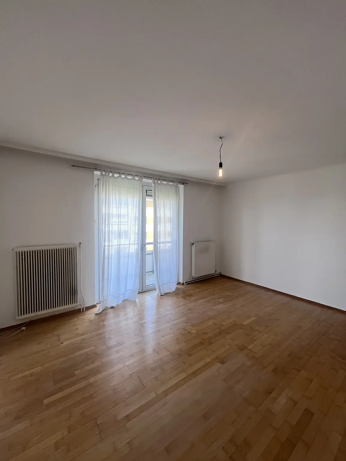 Helle 2-Zimmer-Mietwohnung mit Loggia