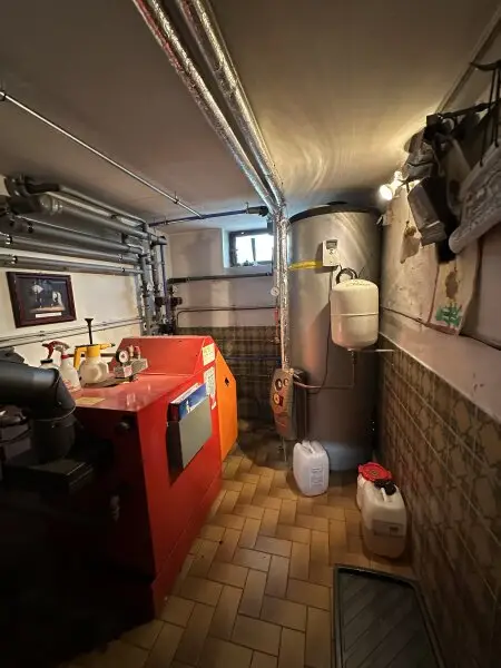 41.600 QM - Einzigartiges Anwesen mit Wohnhaus, Stallungen und großem Entwicklungspotenzial