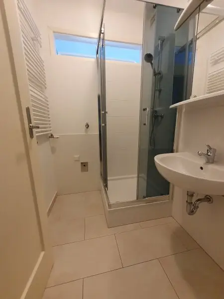 Westseitige Balkonwohnung mit toller Raumanordnung in Hofruhelage