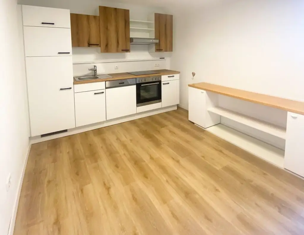 Charmante 2,5-Zimmer-Dachgeschosswohnung in zentraler Lage/ Riedenburg